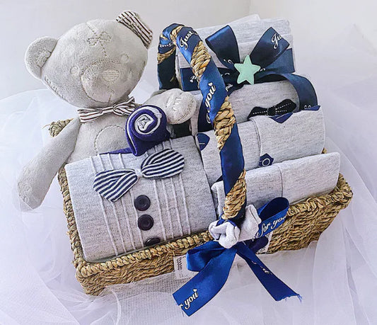 Newborn Baby Clothing Set Gift Box (One Set)